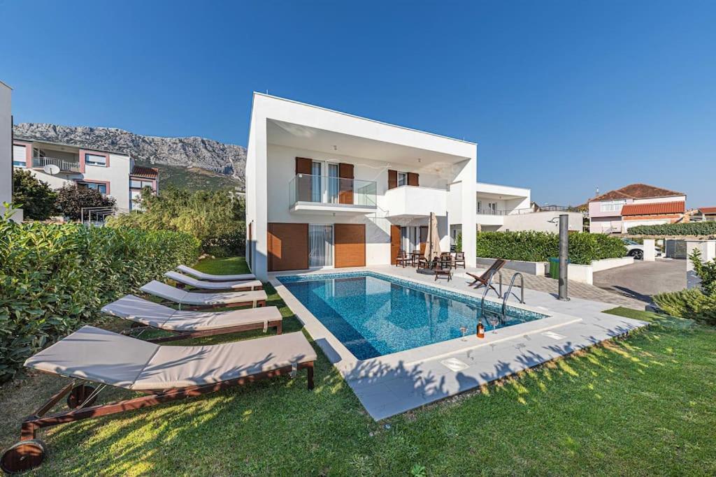 Luxury Villa Tina With Private Heated Pool Kastela Ngoại thất bức ảnh