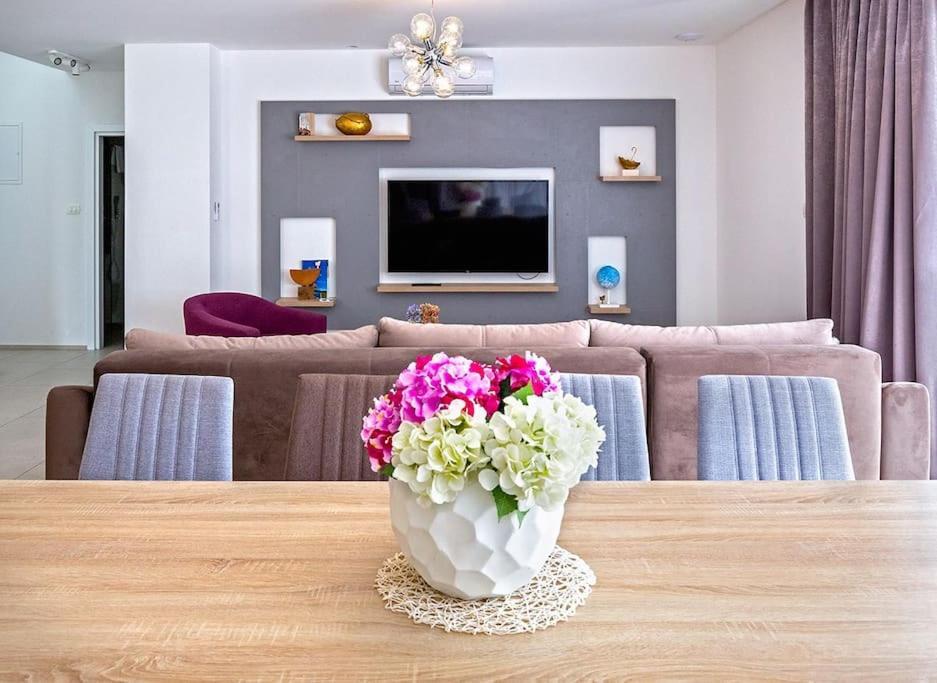 Luxury Villa Tina With Private Heated Pool Kastela Ngoại thất bức ảnh
